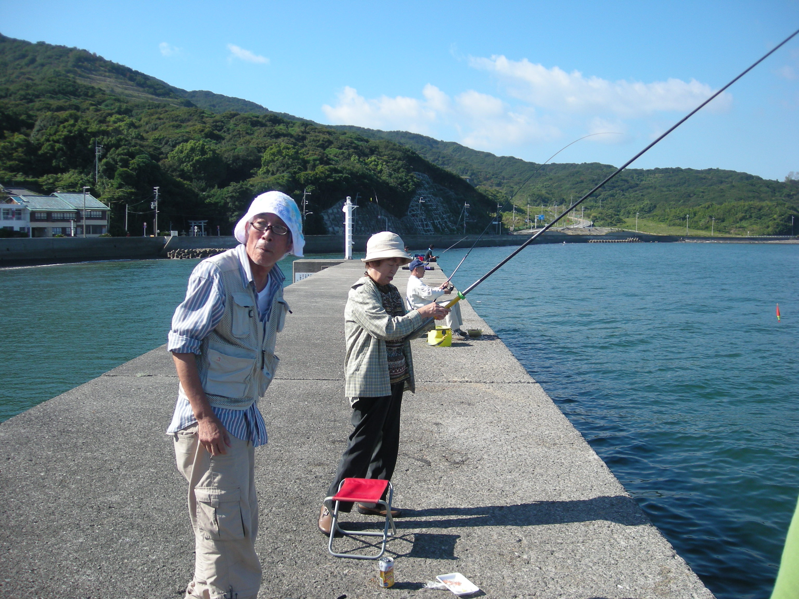 大川漁港へ波止釣り なんでやねん夫婦